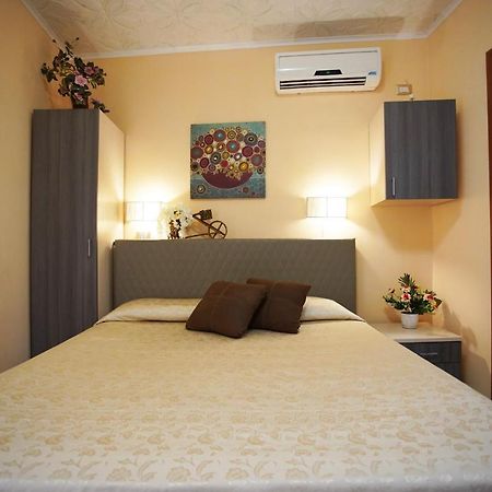 Golden Dreams B&B เรจโจ ดี คาลาเบีย ภายนอก รูปภาพ