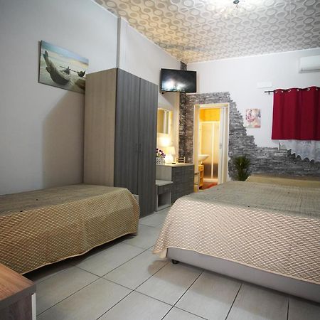 Golden Dreams B&B เรจโจ ดี คาลาเบีย ภายนอก รูปภาพ