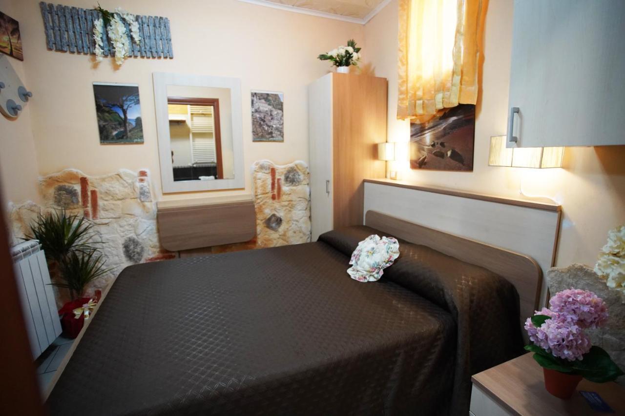 Golden Dreams B&B เรจโจ ดี คาลาเบีย ภายนอก รูปภาพ