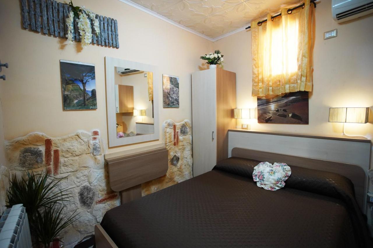 Golden Dreams B&B เรจโจ ดี คาลาเบีย ภายนอก รูปภาพ