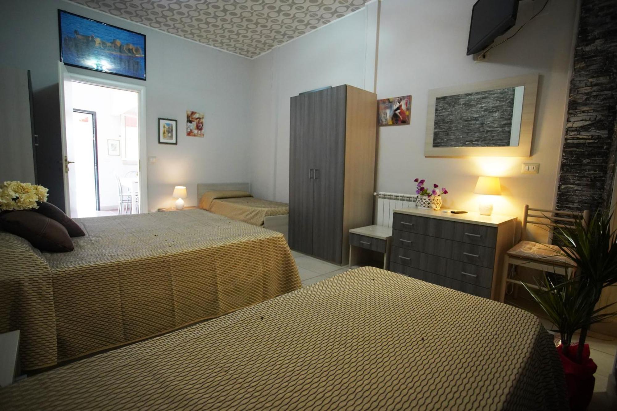 Golden Dreams B&B เรจโจ ดี คาลาเบีย ภายนอก รูปภาพ