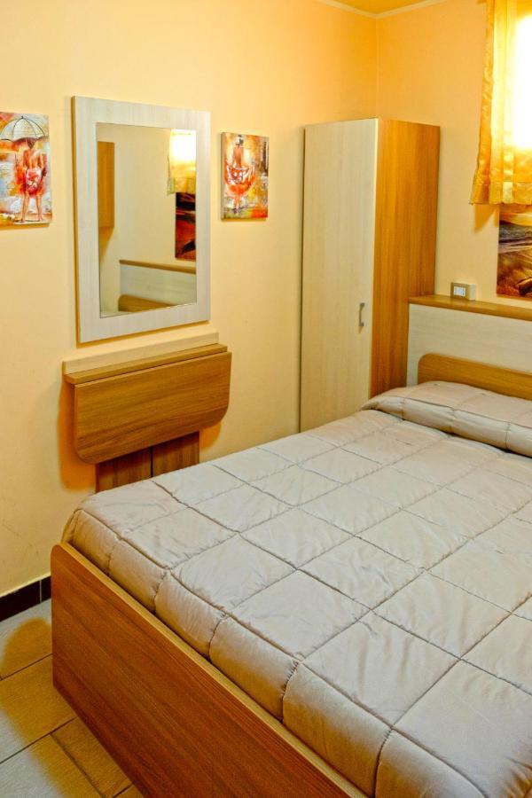 Golden Dreams B&B เรจโจ ดี คาลาเบีย ภายนอก รูปภาพ