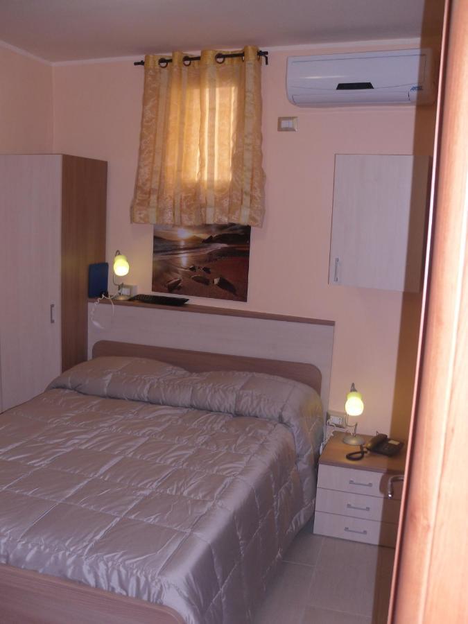Golden Dreams B&B เรจโจ ดี คาลาเบีย ภายนอก รูปภาพ